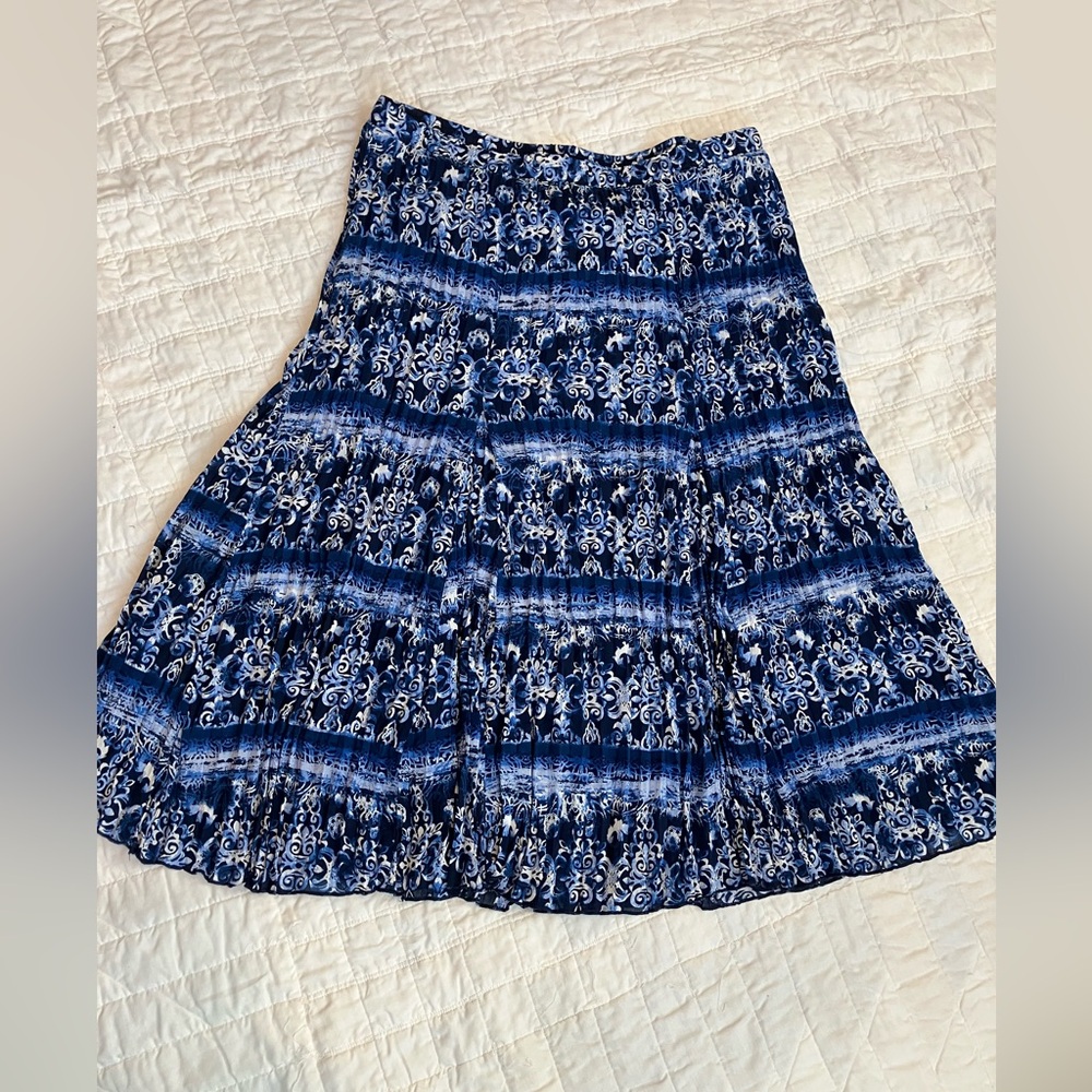 Allison Daley Navy and White Patterned Pleated Midi Skirt